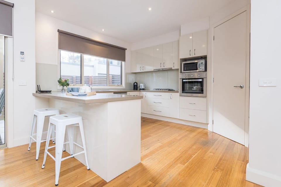 Freda Beach Haven House in Inverloch