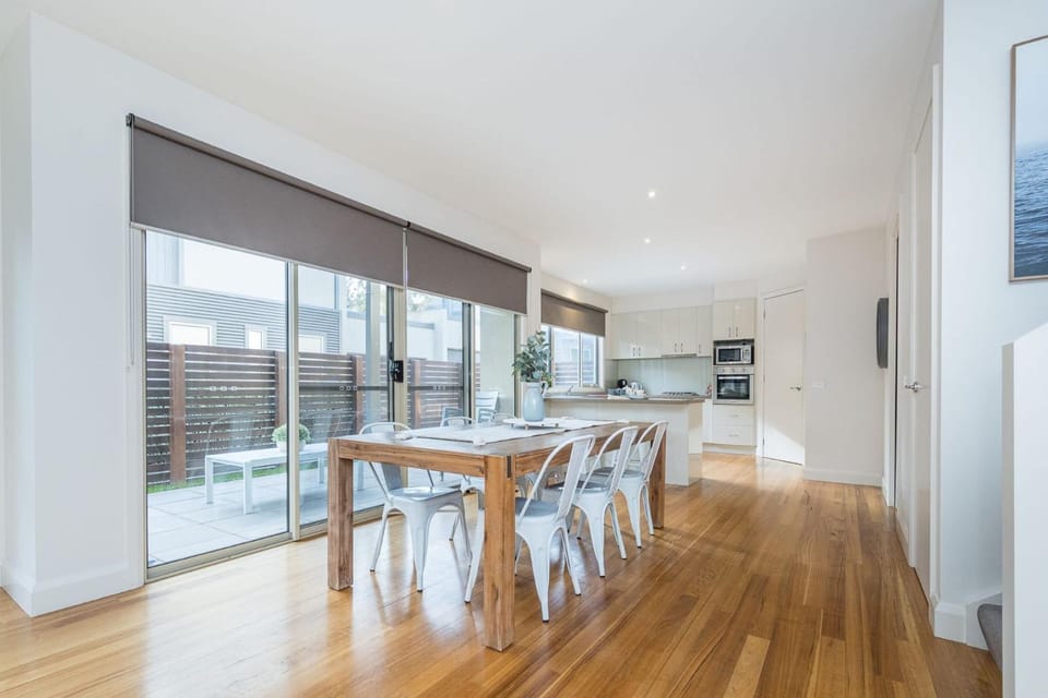 Freda Beach Haven House in Inverloch