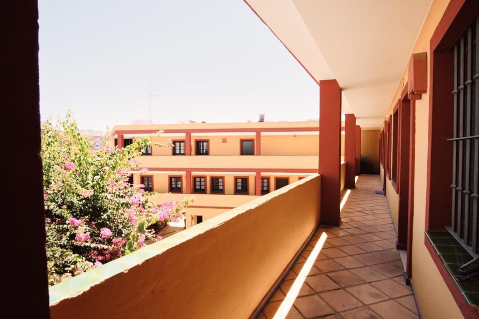 Reposo Sweet Home & Free Parking Apartment in Seville