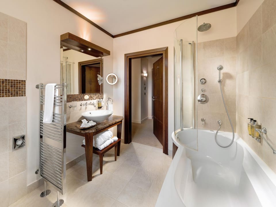 Shower, Toilet, Bathroom, Bath, hair dryier, towels