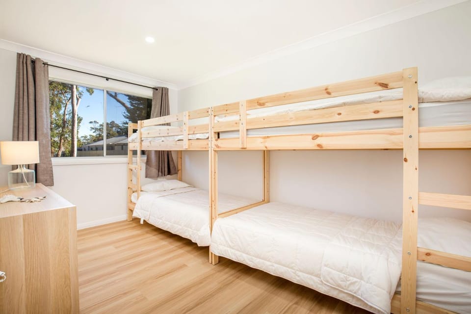 Nautilus Pet Friendly 5 Mins Walk to Bay House in Callala Bay