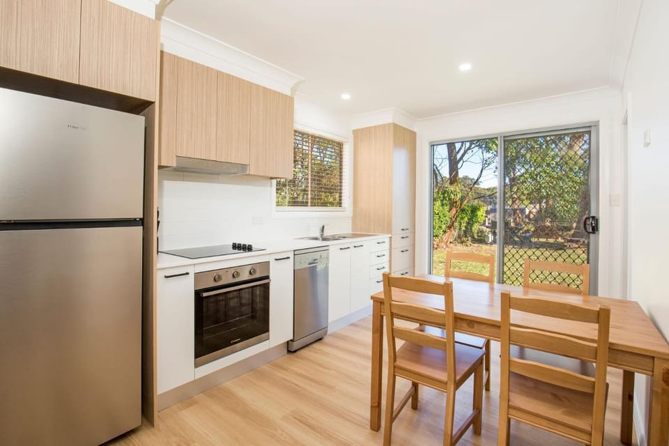 Nautilus Pet Friendly 5 Mins Walk to Bay House in Callala Bay