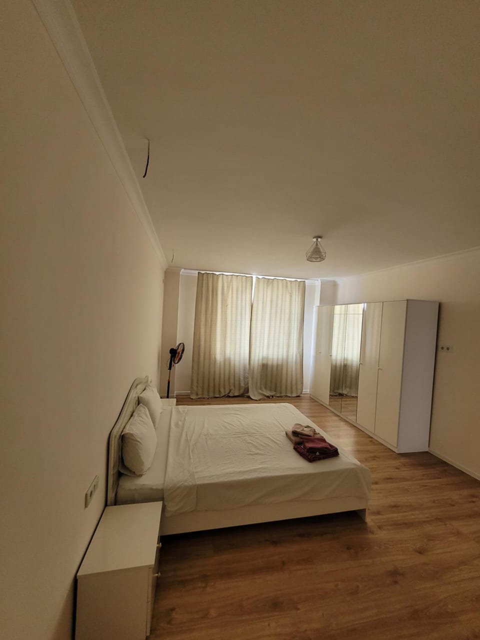 Bed, Photo of the whole room, Bedroom, wardrobe
