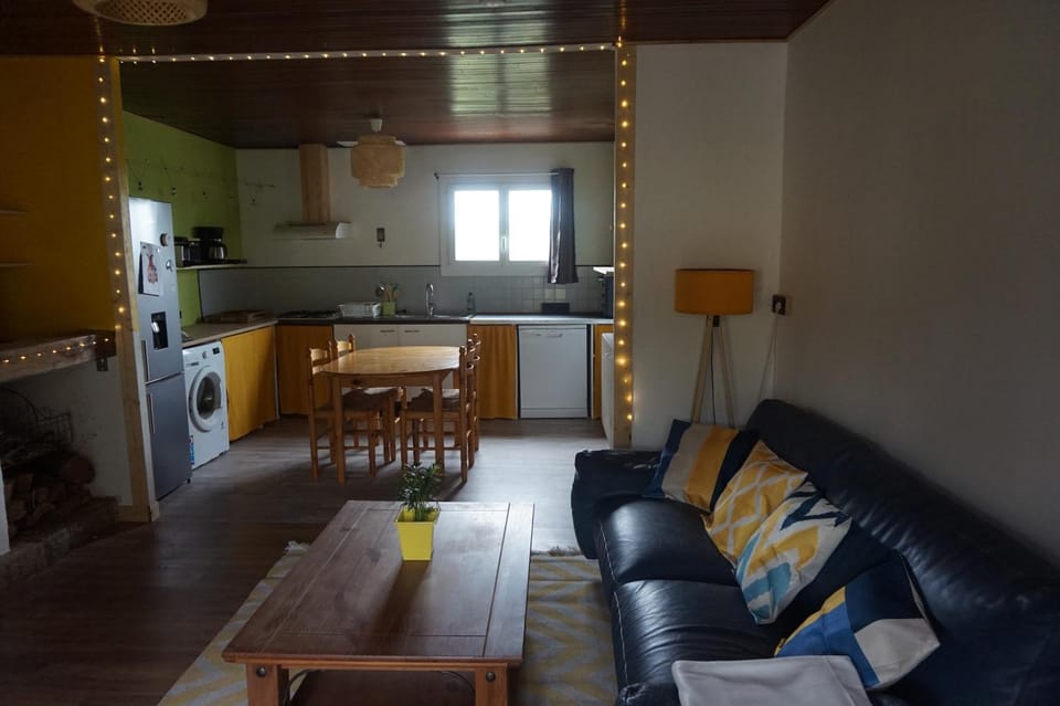 Maison champêtre et joyeuse à la campagne House in French Basque Country