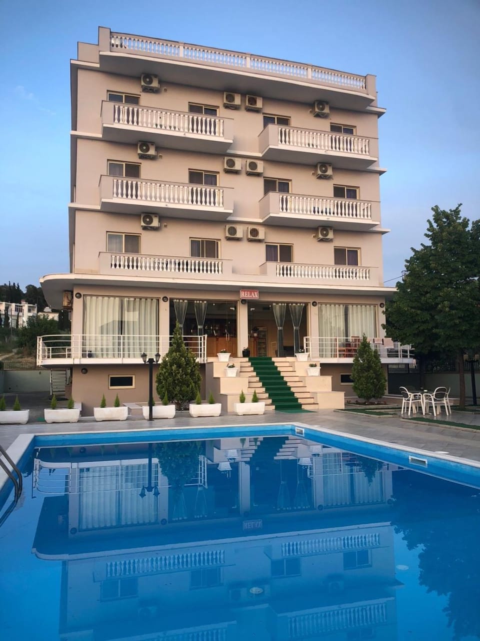 Pool view, Swimming pool