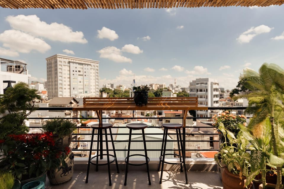 Property building, Balcony/Terrace, Balcony/Terrace, City view, Internal: Not applicable to any particular room