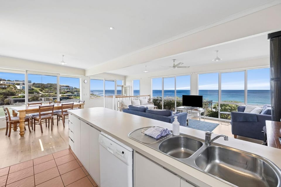 Beach View House in Aireys Inlet