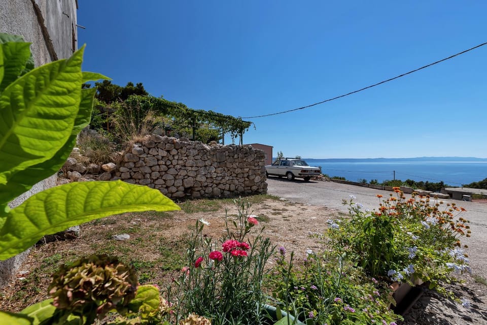 Natural landscape, Sea view, Parking