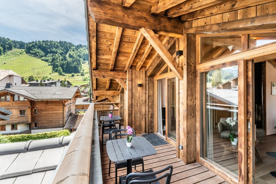 Property building, Balcony/Terrace