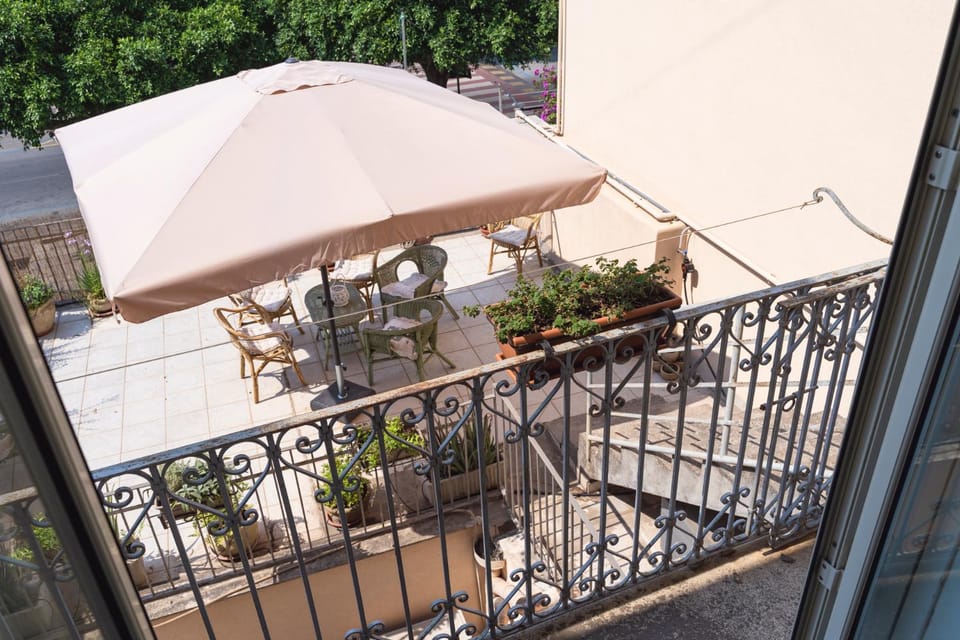 Garden, Balcony/Terrace