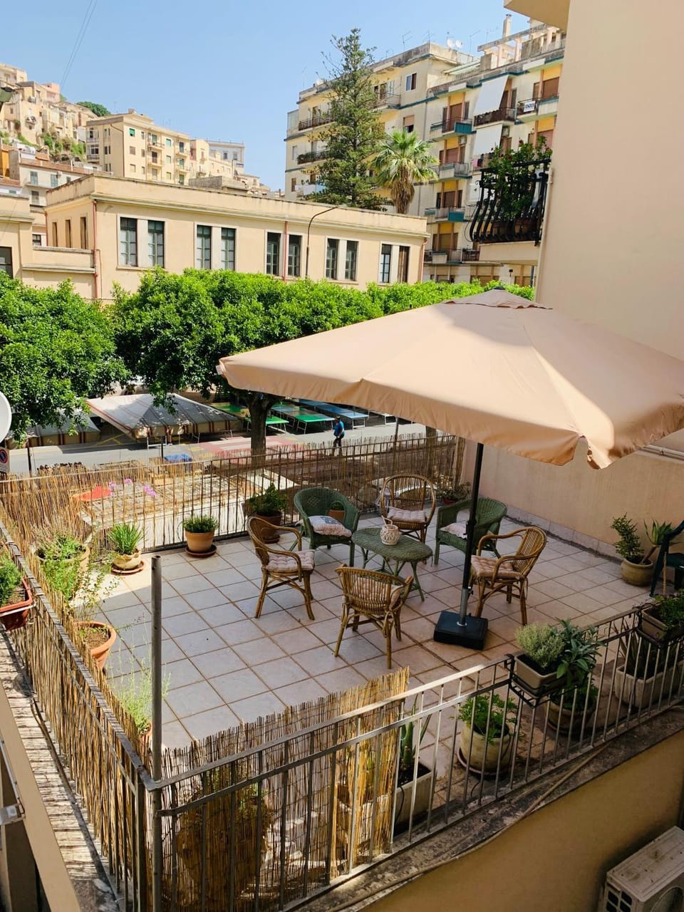 Garden, Balcony/Terrace, City view