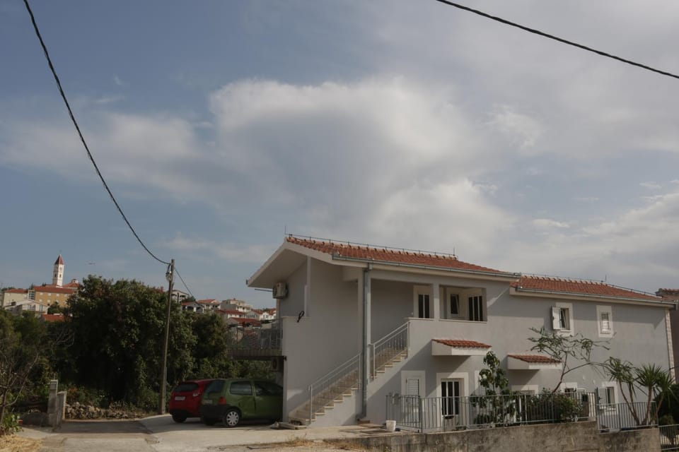 Property building, Day