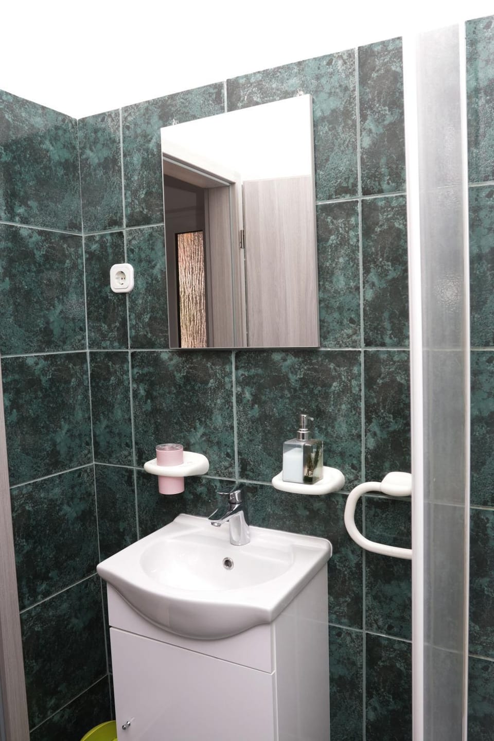 Shower, Bathroom