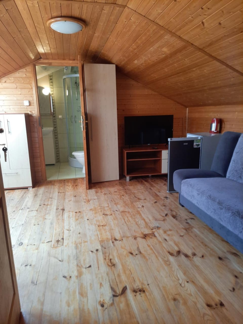 TV and multimedia, Seating area