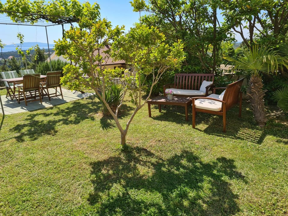 Patio, Garden