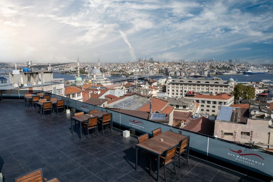 Restaurant/places to eat, View (from property/room)