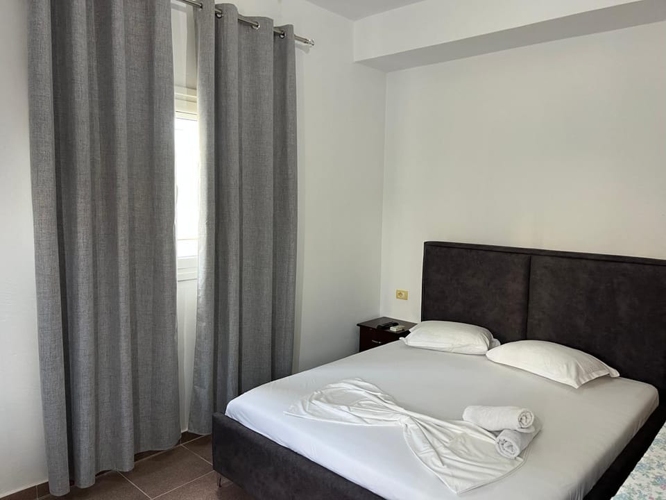 Villa Isufi Apartment in Ksamil