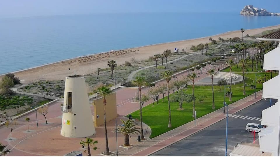 Neighbourhood, Sea view
