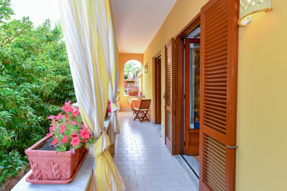 Patio, Balcony/Terrace