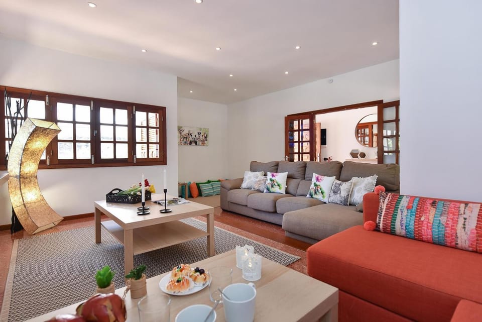 Living room, Lounge or bar, Seating area