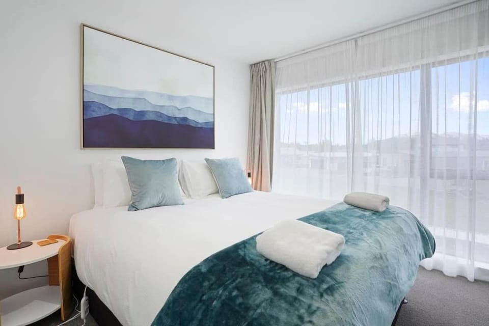 Stay At Ours - Alberttown House in Wanaka