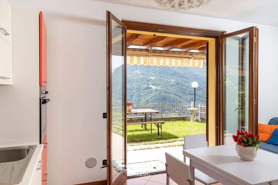 CASA ANGELA Apartment in Province of Brescia