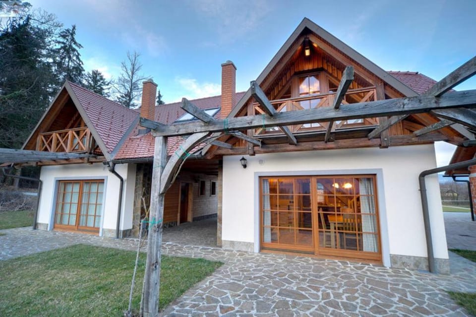 Apartmaji Pri Handelčanih, Zreče Apartment in Slovenia