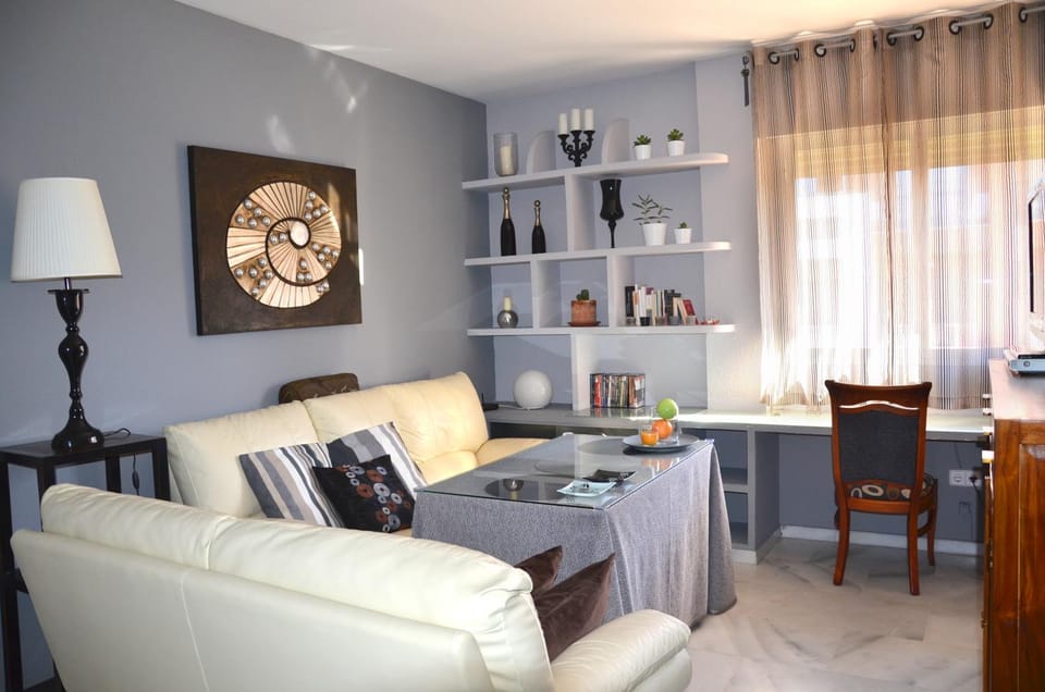 Cozy apartment & free parking Apartment in Seville