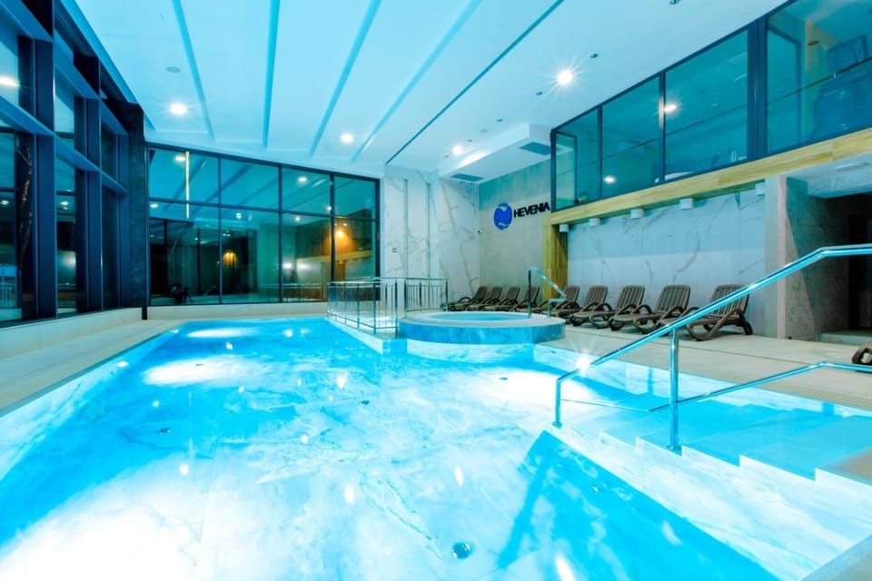 Pool view, Swimming pool