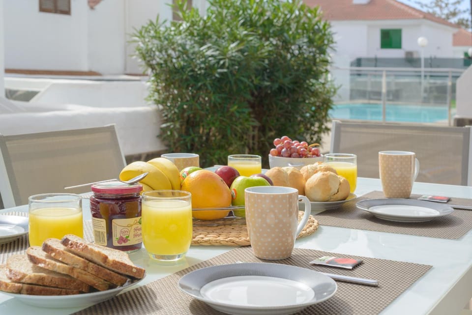 Food and drinks, Food, Breakfast, Buffet breakfast