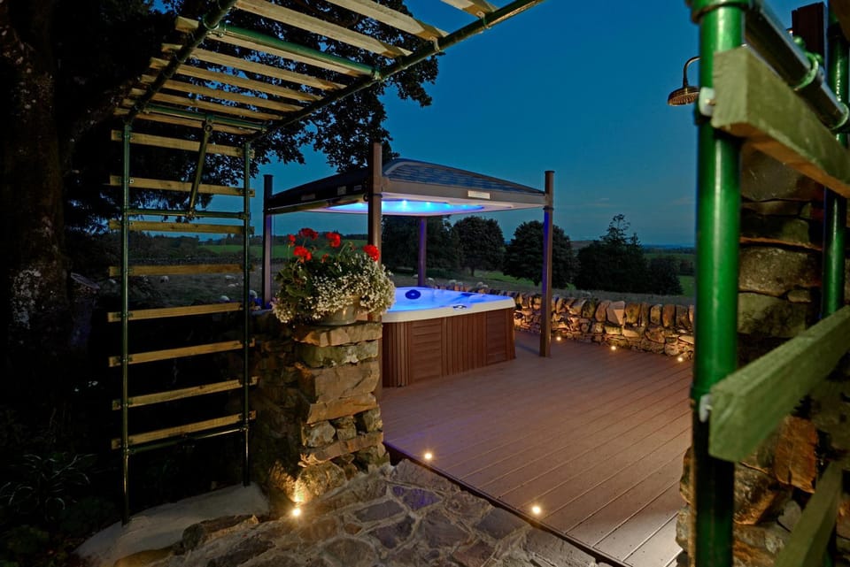 Hot Tub