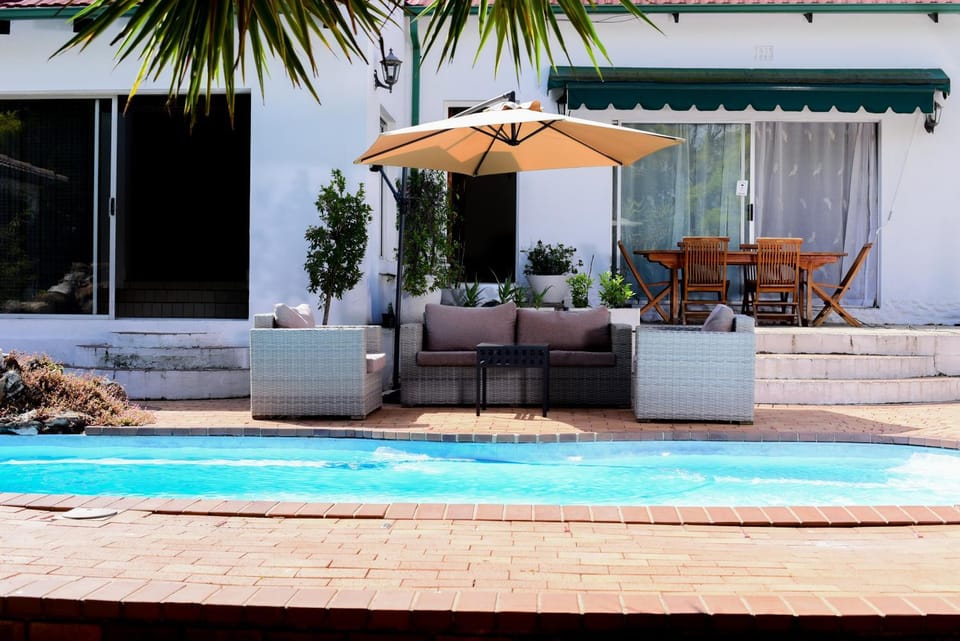 Garden, Garden view, Pool view, Swimming pool, sunbed