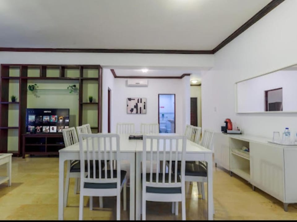 Escape 3BR Apartment in the Heart of Piantini Nightlife Apartment in Santo Domingo