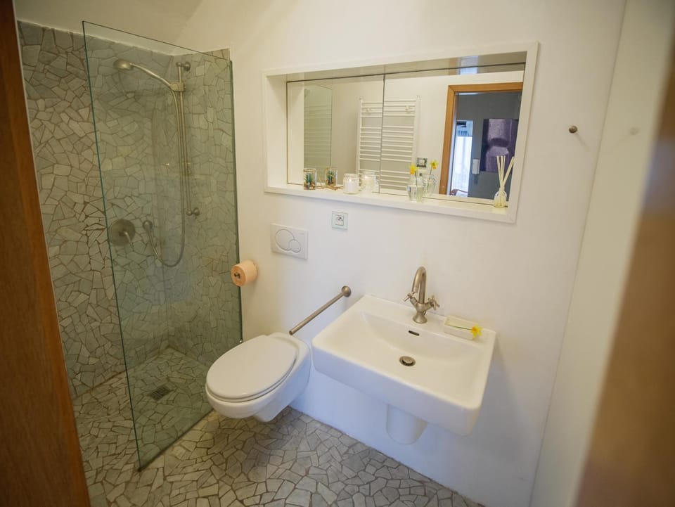 Shower, Toilet, Bathroom