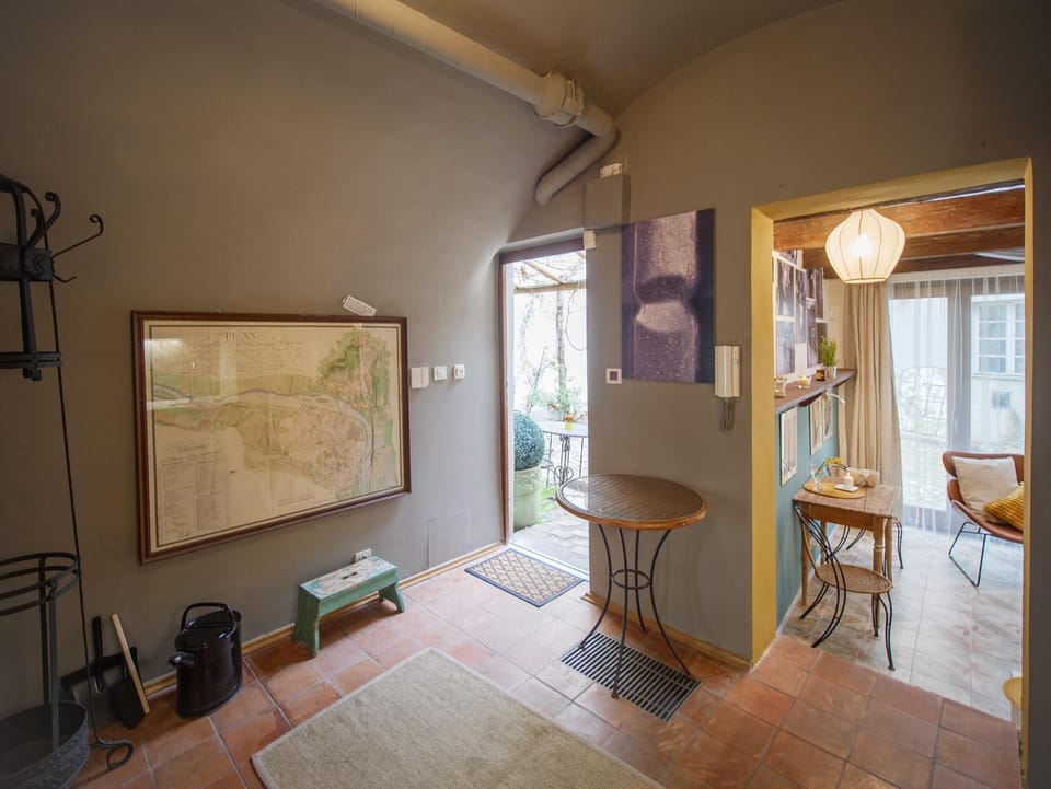Garden view, kitchen