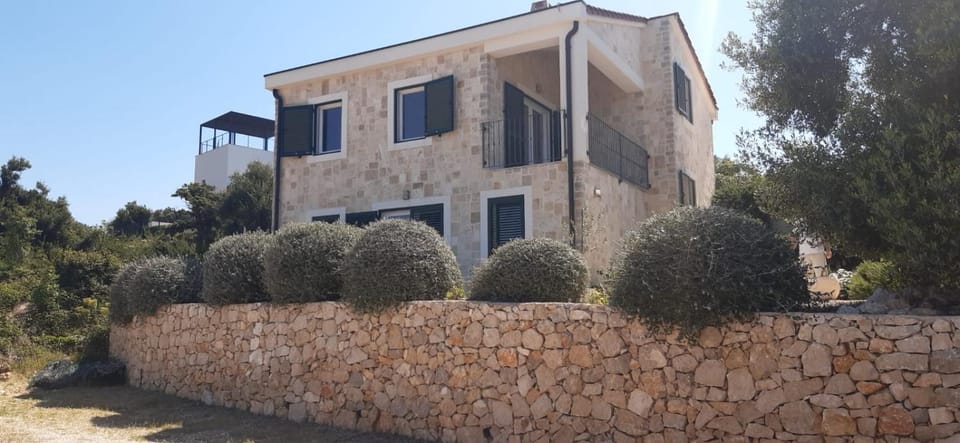 SEA VIEW-STONE HOUSE APARTMENT Apartment in Lun
