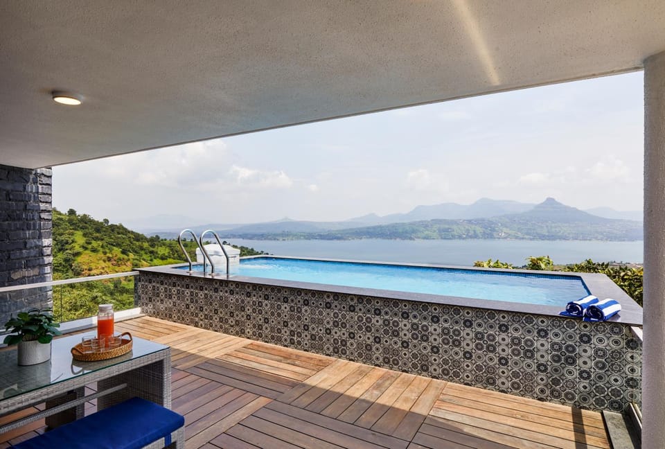 Patio, Nearby landmark, Day, Natural landscape, View (from property/room), Balcony/Terrace, Food and drinks, Landmark view, Mountain view, Pool view, Swimming pool, Drinks