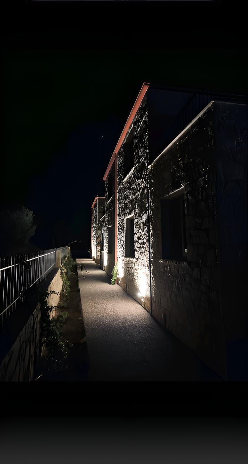 Property building, Facade/entrance, Garden