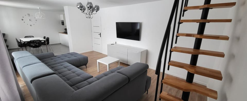Apartamenty 8 i 10 osobowe Koniakówka Resort Villa in Slovakia