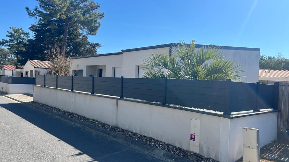 Property building, Day
