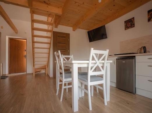 Chatki Niwkii u Zbója Studio z antresolą Apartment in Lesser Poland Voivodeship