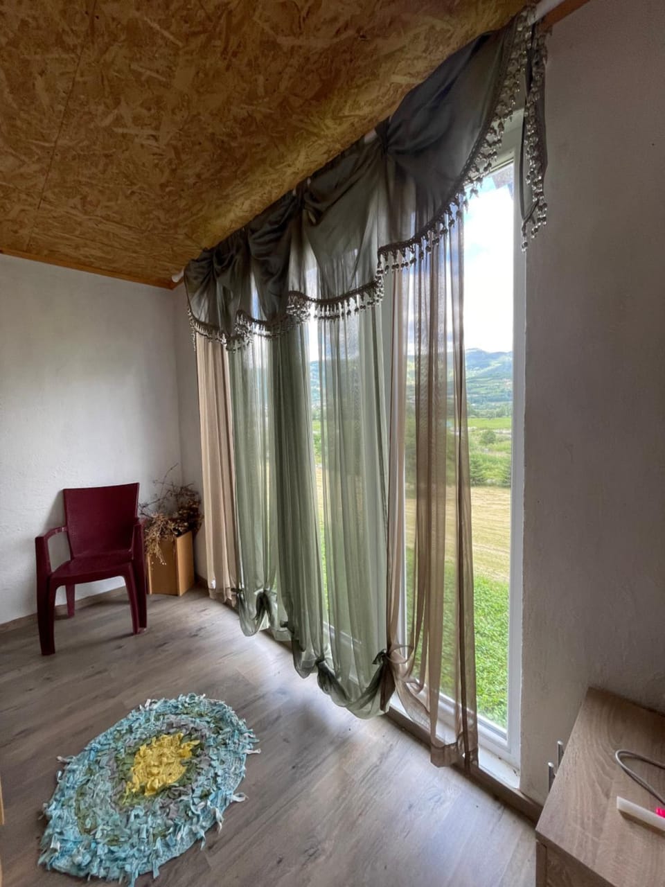 Photo of the whole room, Seating area, Bedroom