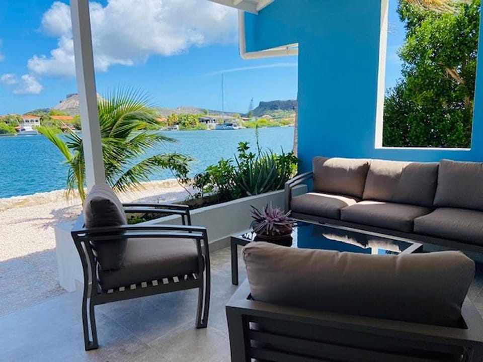 Day, View (from property/room), Balcony/Terrace, Living room, Seating area, Sea view