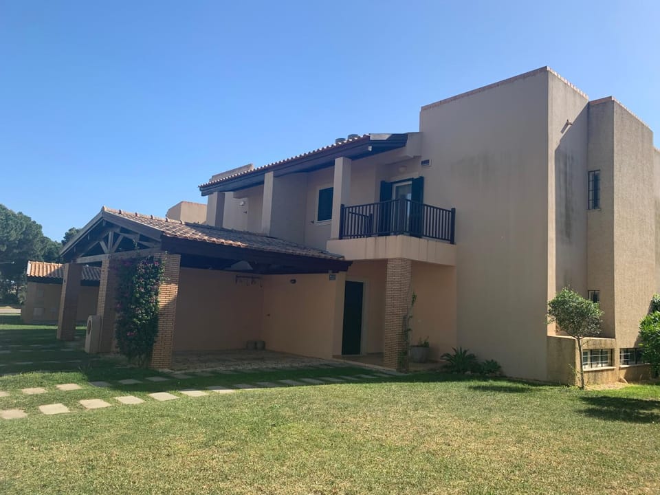 Property building, Garden