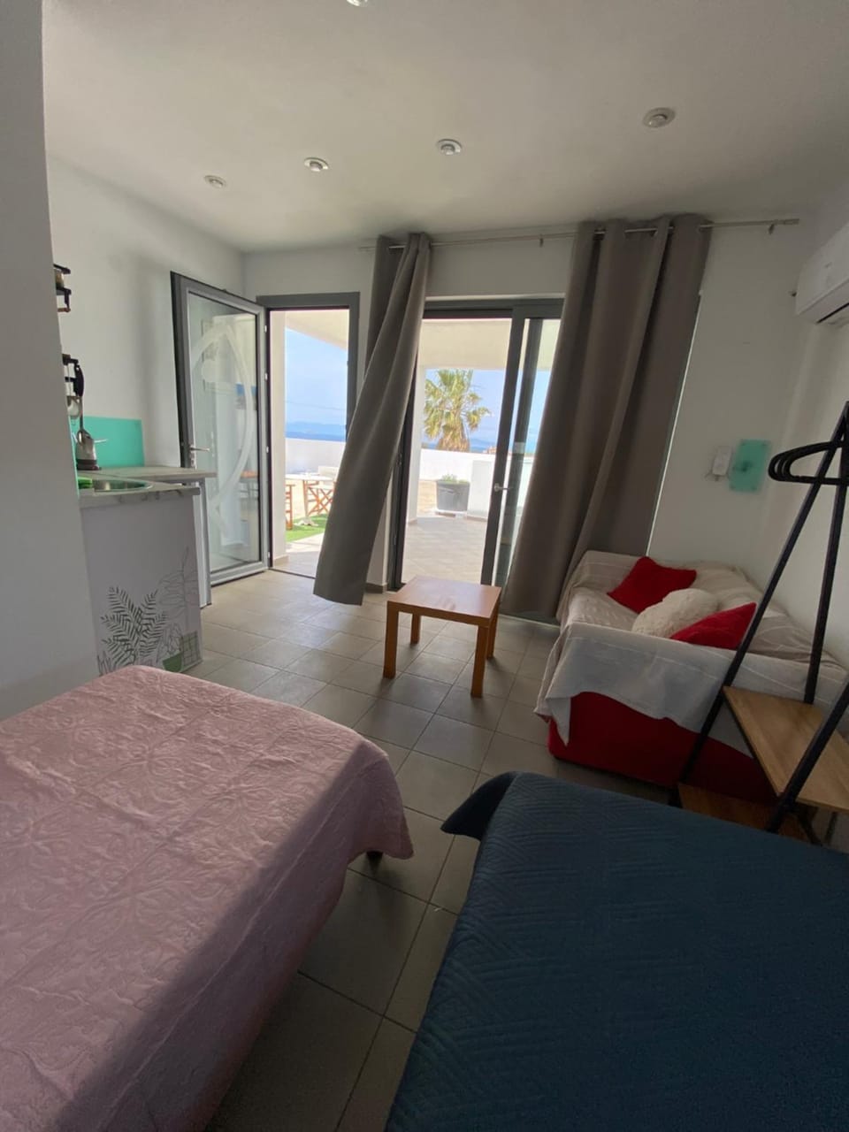 Kipseli roof top apartment House in Argolis, Greece