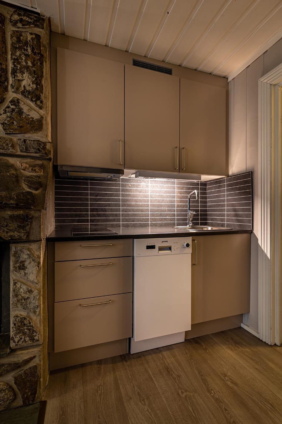 Kitchen or kitchenette, stove