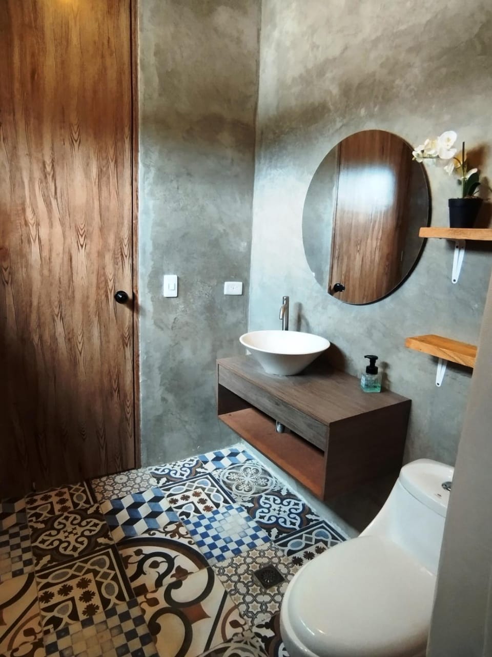 Toilet