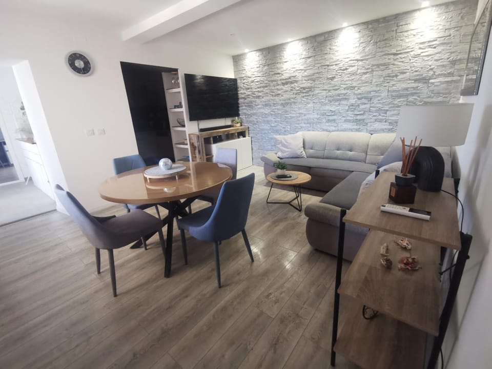 *Enjoy* Apartment in Šibenik