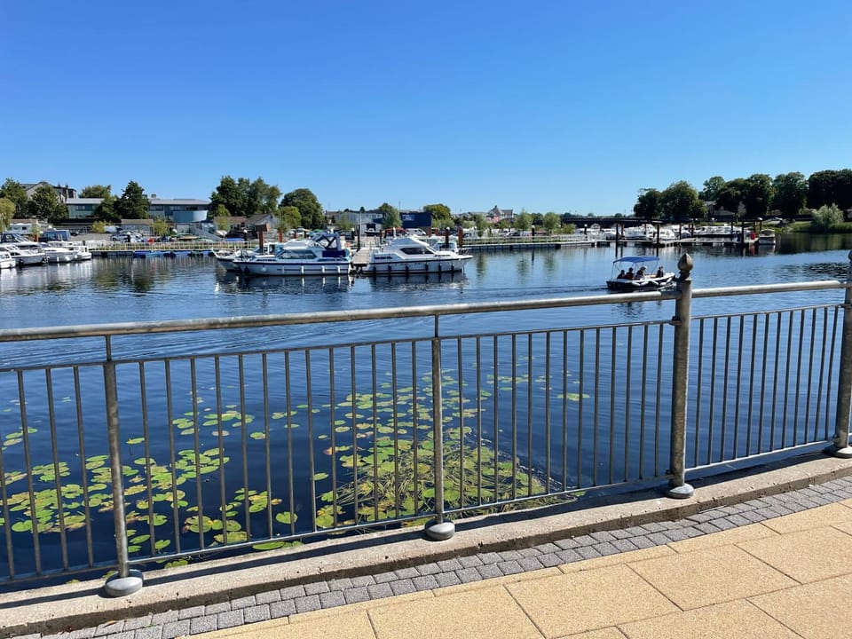 Five bedroom waterfront house House in Leitrim, Co. Leitrim, Ireland