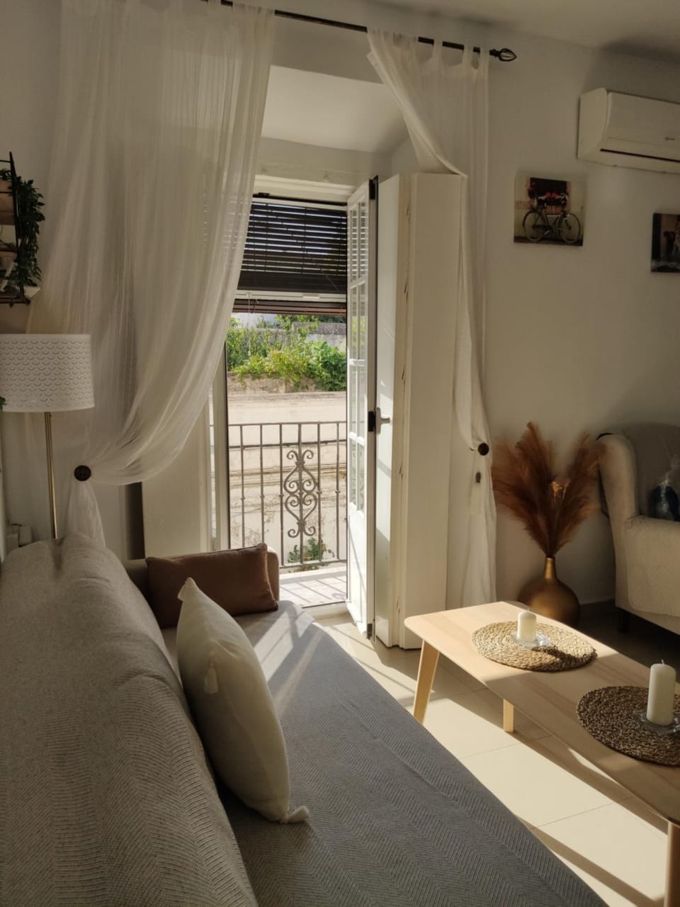 Balcony/Terrace, Living room